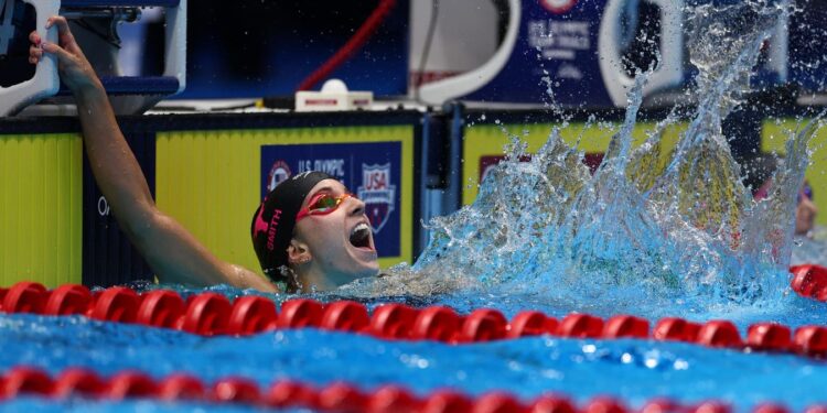 Regan Smith Takes Down American Record At Swimming World Cup