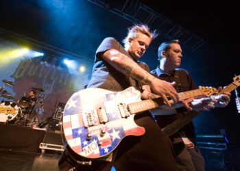 As Music Nostalgia Grows, Bowling For Soup Marks Anniversary Year As Music Nostalgia Grows, Bowling For Soup Marks Anniversary Year