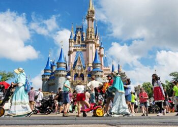 Walt Disney World sees 3 deaths in less than 2 weeks: reports Walt Disney World sees 3 deaths in less than 2 weeks: reports