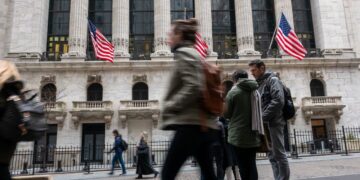 Government shutdown blocks key GDP data release – what do the Fed’s models say about economic growth? Government shutdown blocks key GDP data release – what do the Fed’s models say about economic growth?