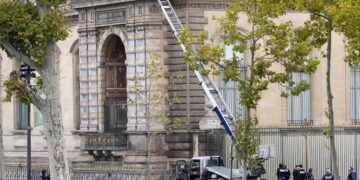 French authorities arrest two suspects in theft of crown jewels from Paris’ Louvre museum French authorities arrest two suspects in theft of crown jewels from Paris’ Louvre museum
