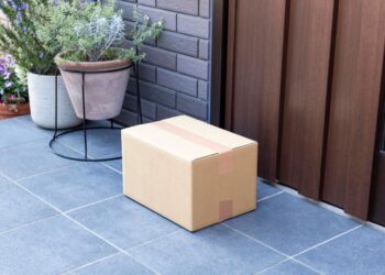 Kentucky Woman Sent Box Of Human Arms, Fingers Instead Of Medications