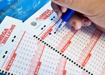 Single ticket sold in Georgia captures 0M Mega Millions jackpot Single ticket sold in Georgia captures 0M Mega Millions jackpot