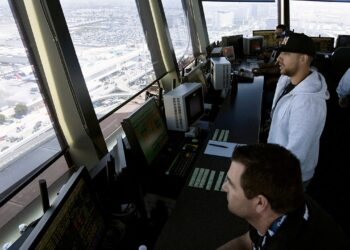 Flight restrictions slashed at 40 major US airports as government reopens, staffing improves Flight restrictions slashed at 40 major US airports as government reopens, staffing improves