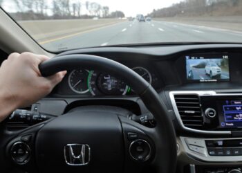 Honda recalls 256K cars nationwide over potentially dangerous software glitch Honda recalls 256K cars nationwide over potentially dangerous software glitch