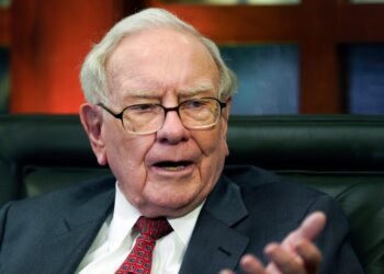 Warren Buffett’s Berkshire Hathaway just revealed a .3 billion Alphabet stake Warren Buffett’s Berkshire Hathaway just revealed a .3 billion Alphabet stake