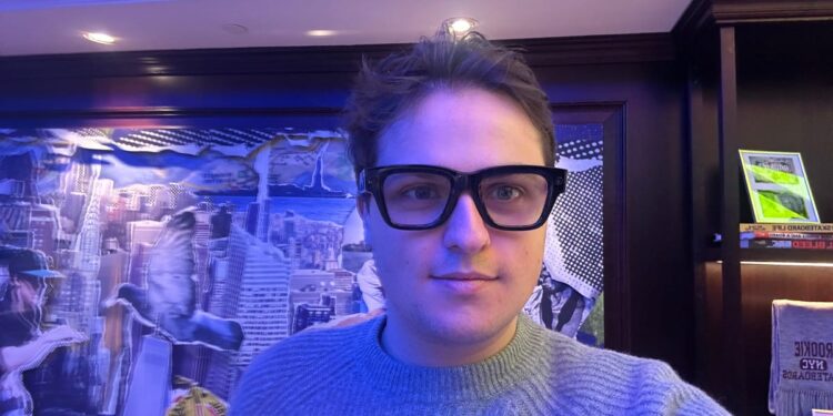 I visited Meta’s NYC pop-up. It felt like a mix of an Apple store and Warby Parker, with no expense spared.