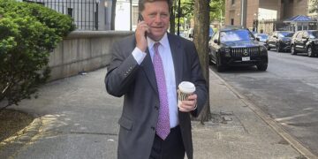 Bondi taps acting U.S. Attorney Jay Clayton to probe Democrats’ ties to Epstein