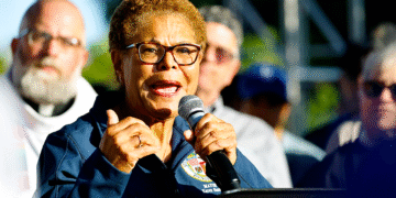 Celebrity realtor Mauricio Umansky slams Los Angeles mayor over ‘tremendous mistake’ on rent control