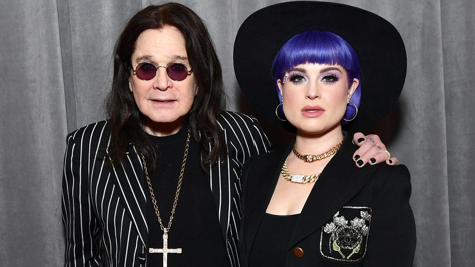 Ozzy Osbourne's Los Angeles condo listed at $2.37M following his death 15 Ozzy and Kelly Osbourne at the Grammy Awards in January 2020.