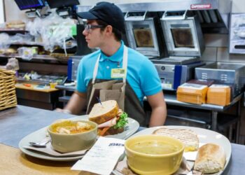 Panera reveals turnaround strategy to reverse stagnant sales