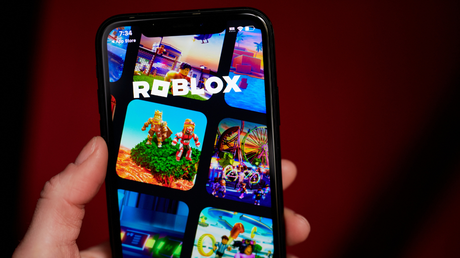 Roblox user accused of soliciting Florida child after parent reports explicit chats 6 The Roblox app